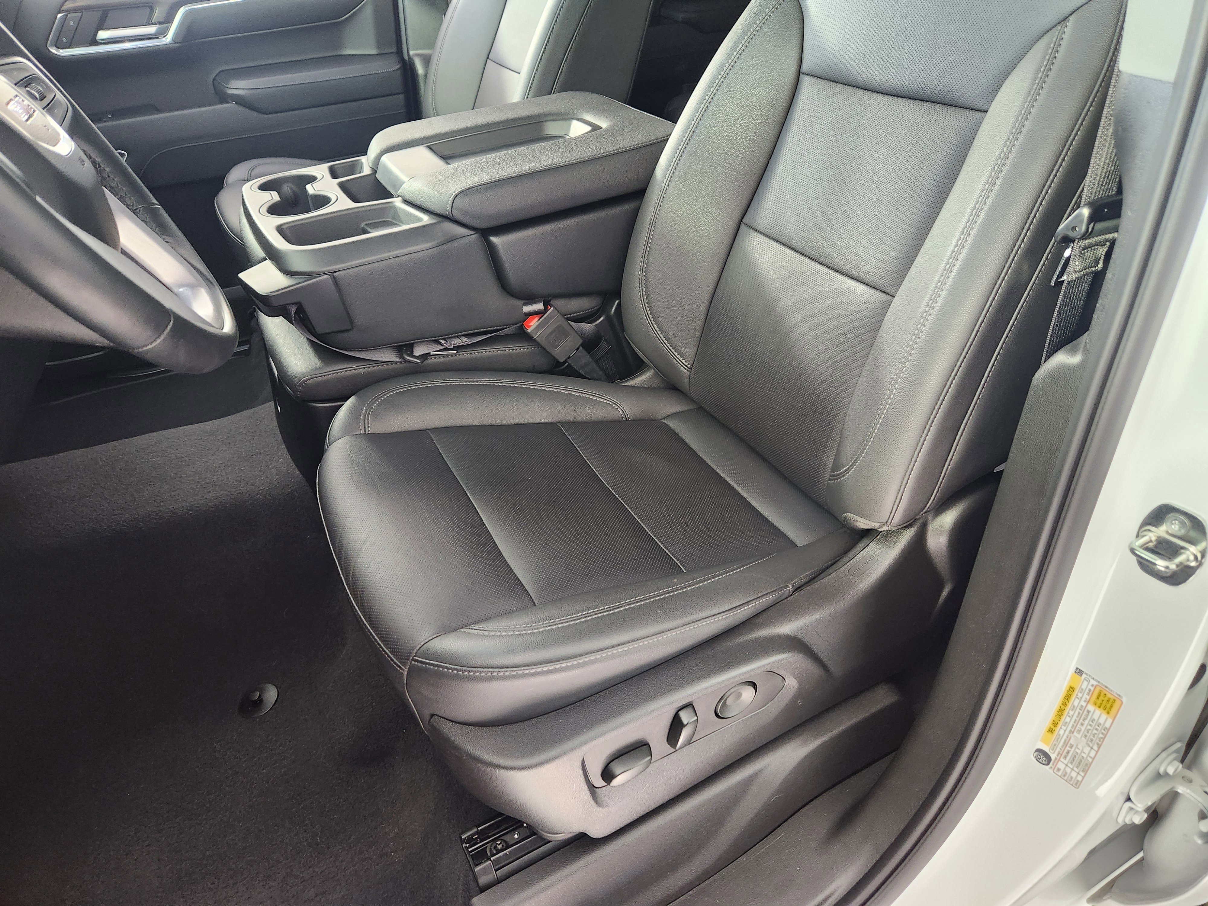 Used 2024 GMC Sierra 1500 SLT image 13