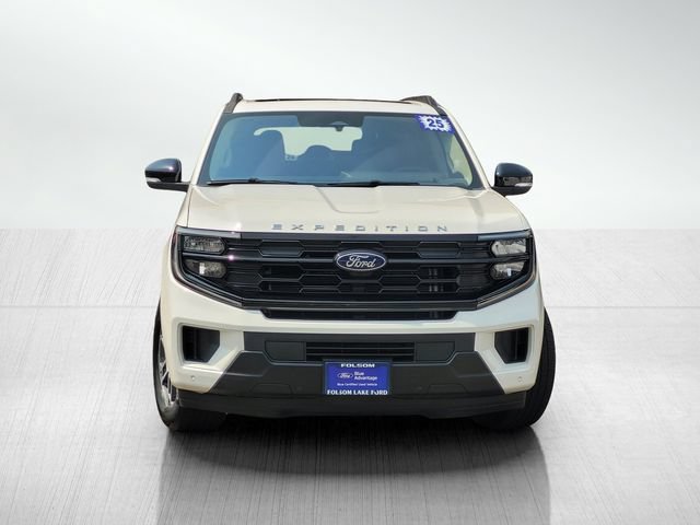 Certified 2025 Ford Expedition Active RWD image 2