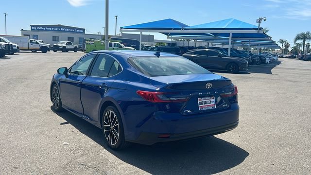 Used 2025 Toyota Camry XLE FWD image 5