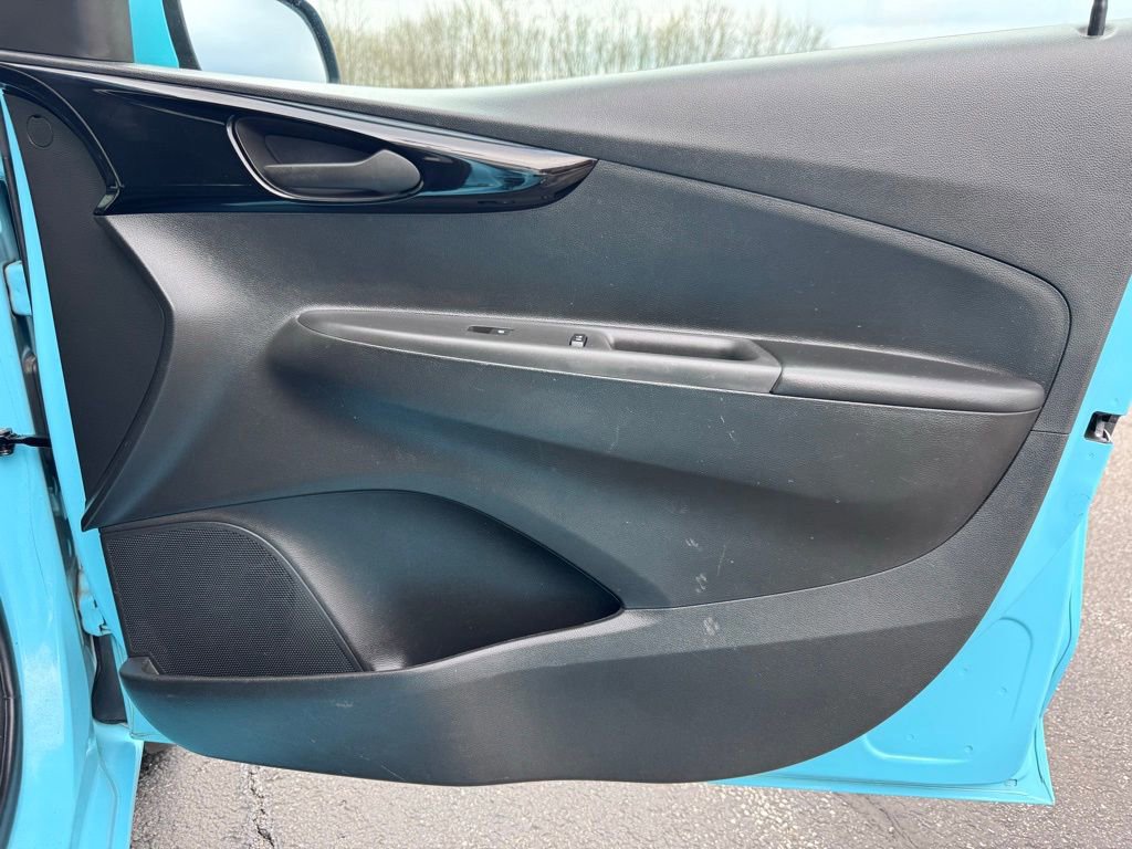 Used 2021 Chevrolet Spark LT image 24