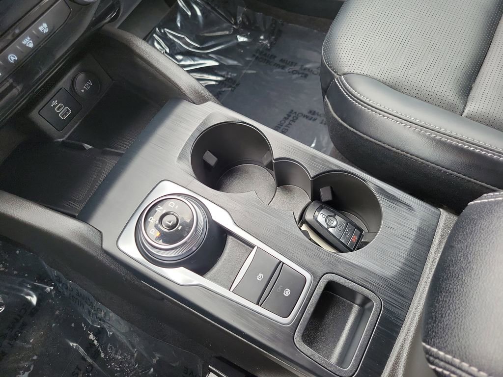 Certified 2025 Ford Escape Platinum image 20