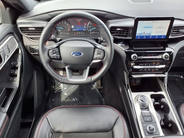 Certified 2024 Ford Explorer ST-Line w/ Class IV Trailer Tow Package AWD/4WD image 6