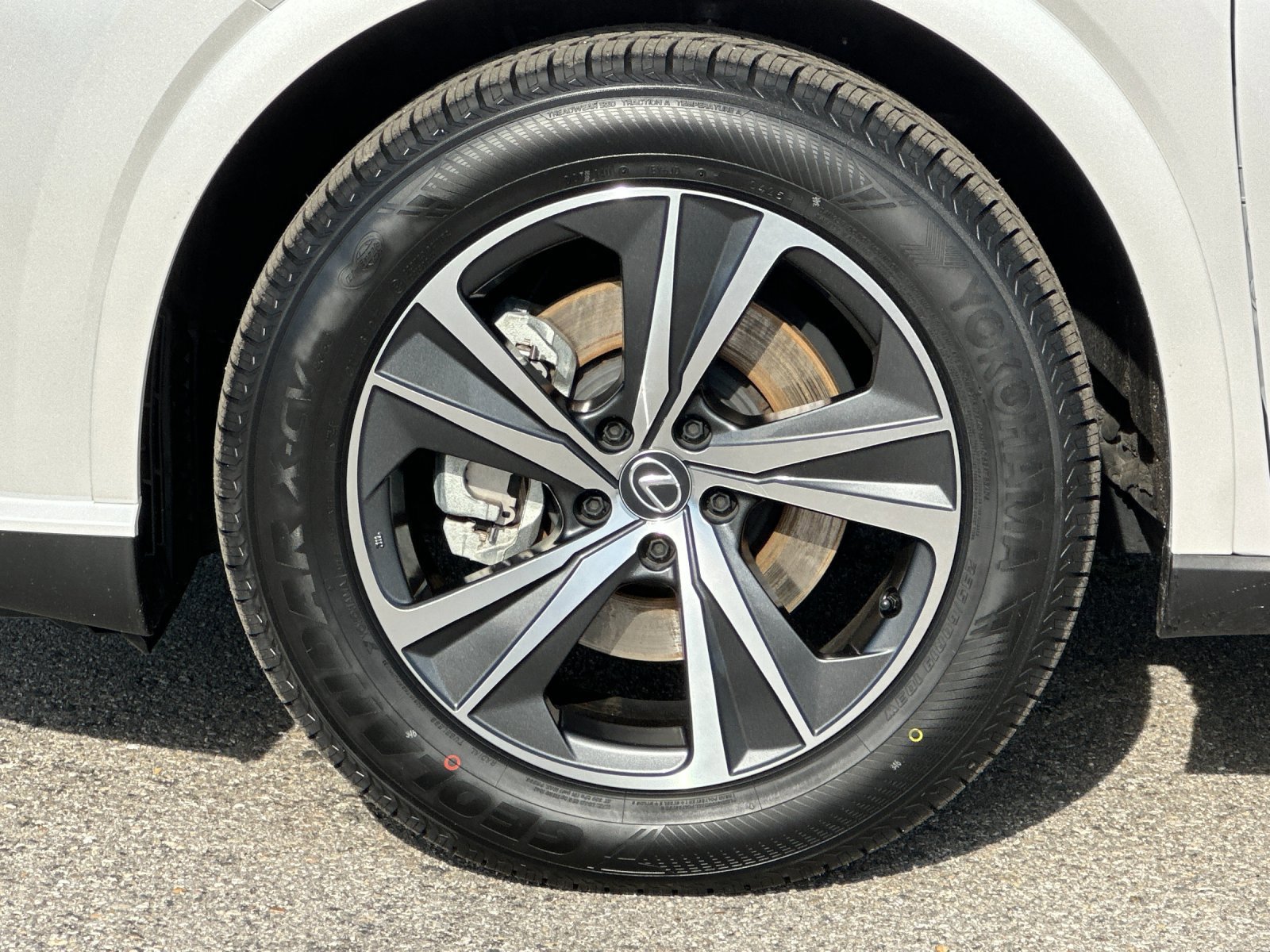 Used 2023 Lexus RX 350h image 26