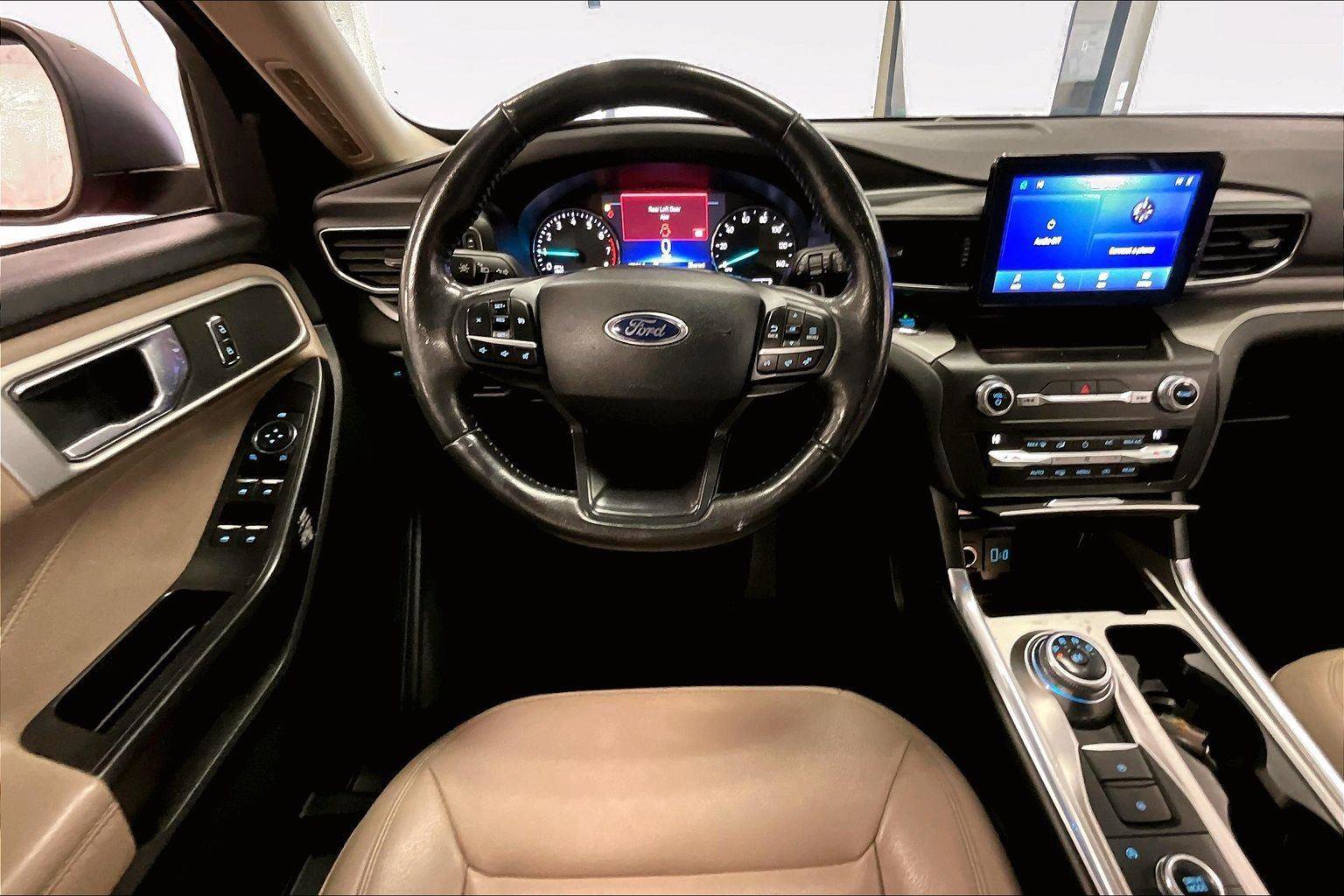 Certified 2020 Ford Explorer XLT w/ Equipment Group 202A image 5