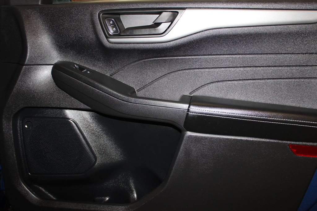 Certified 2023 Ford Escape Active AWD/4WD image 53