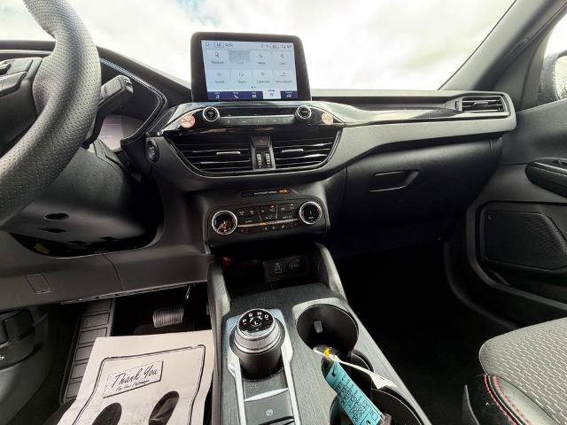 Certified 2025 Ford Escape ST-Line Select AWD/4WD image 31