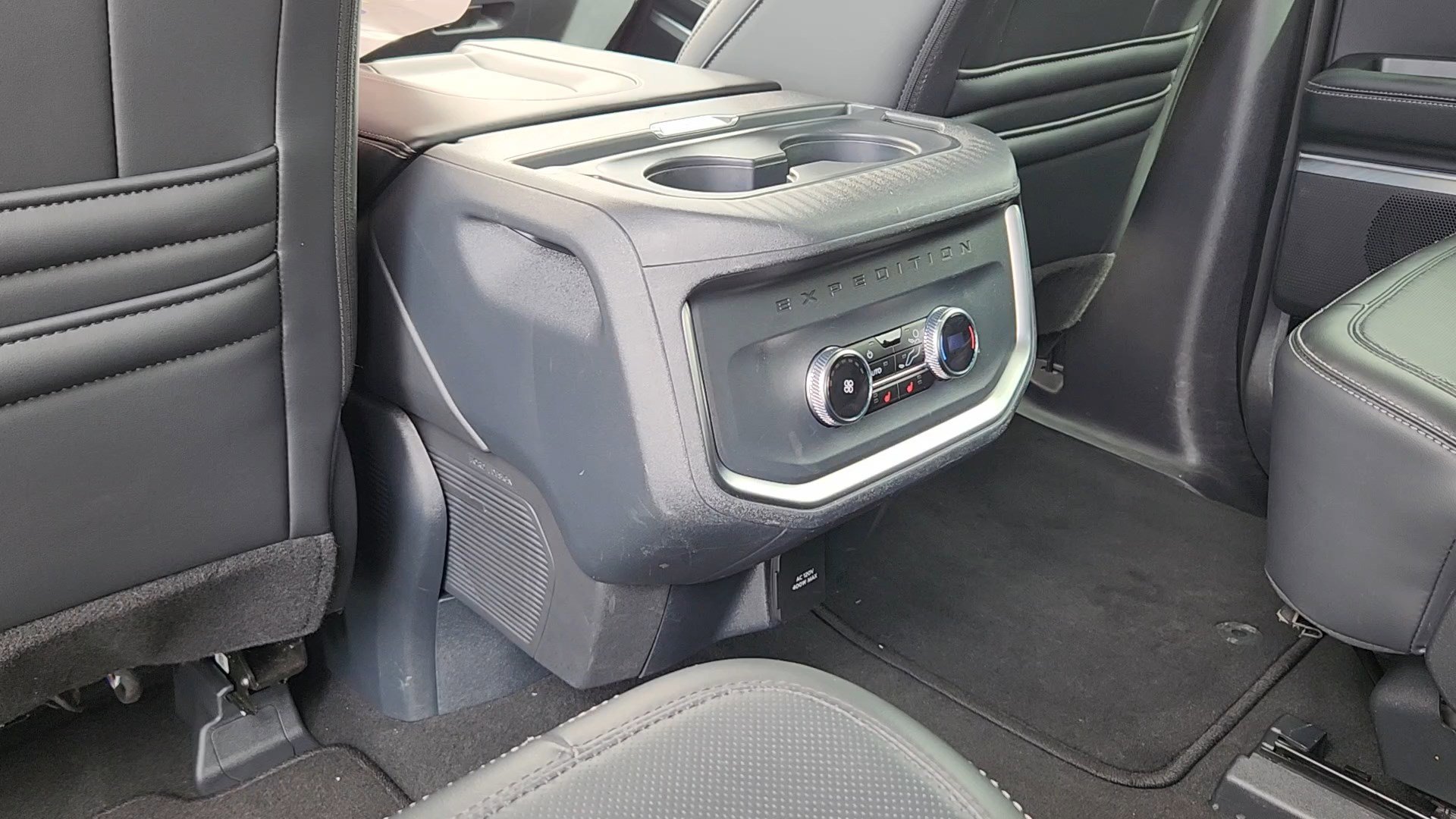 Certified 2025 Ford Expedition Max Platinum image 18