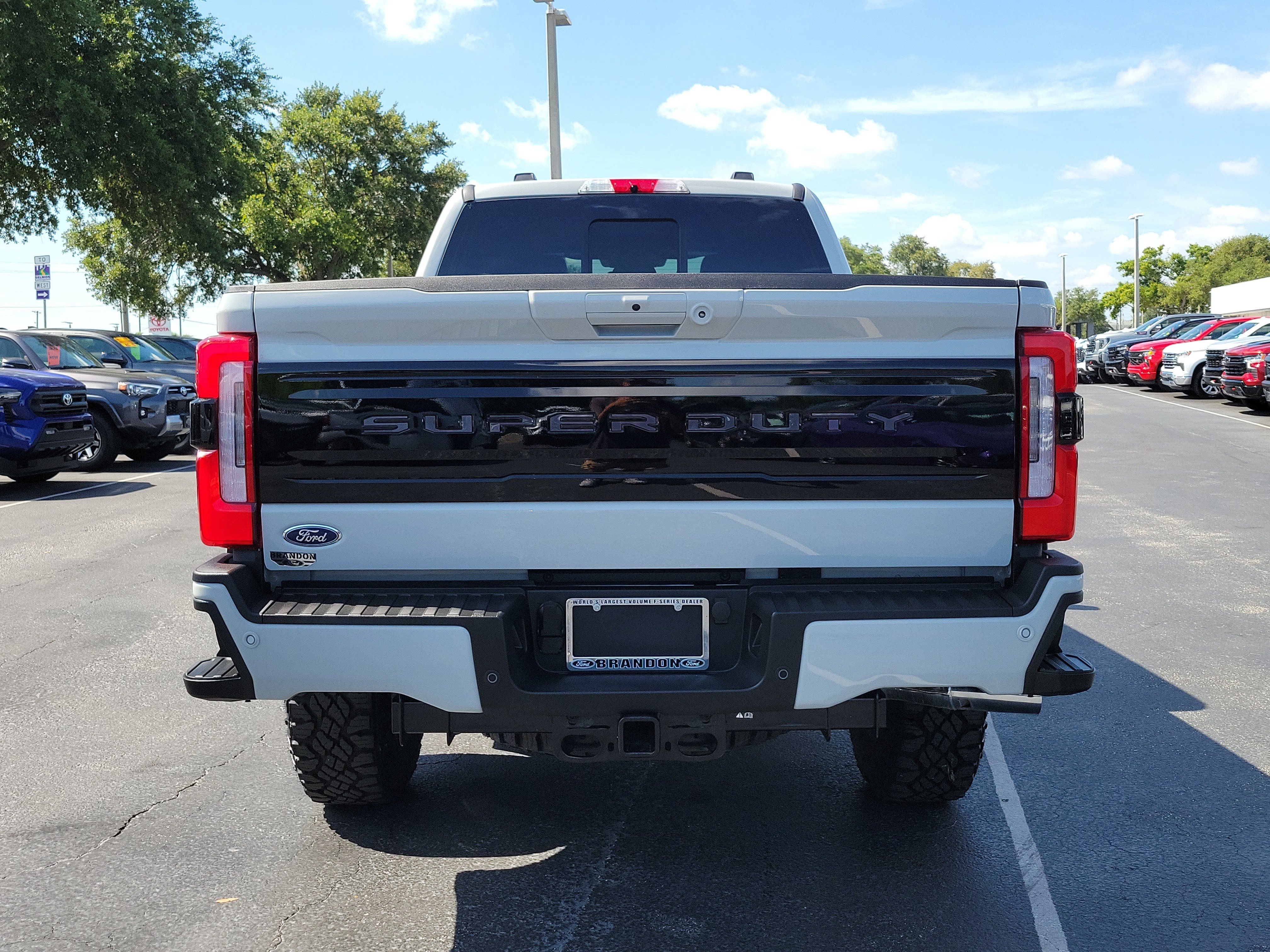 Certified 2026 Ford F350 Platinum w/ Tremor Off-Road Package AWD/4WD image 8