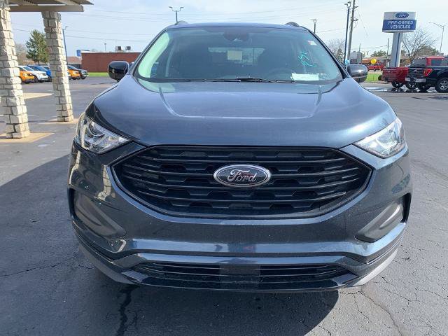 Certified 2023 Ford Edge SE w/ Black Appearance Package AWD/4WD image 9