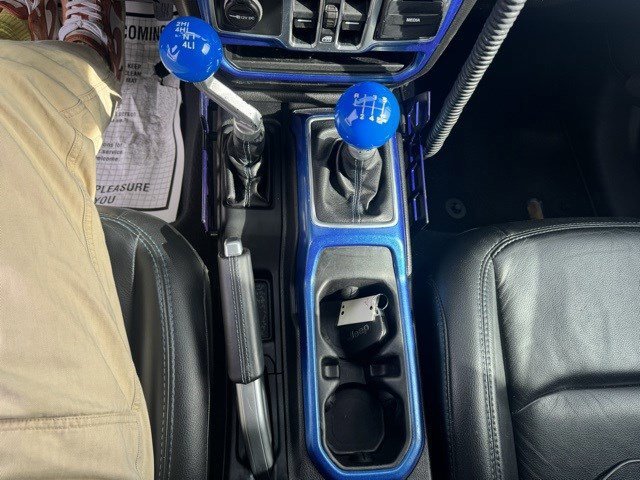 Used 2018 Jeep Wrangler Unlimited Sahara image 22