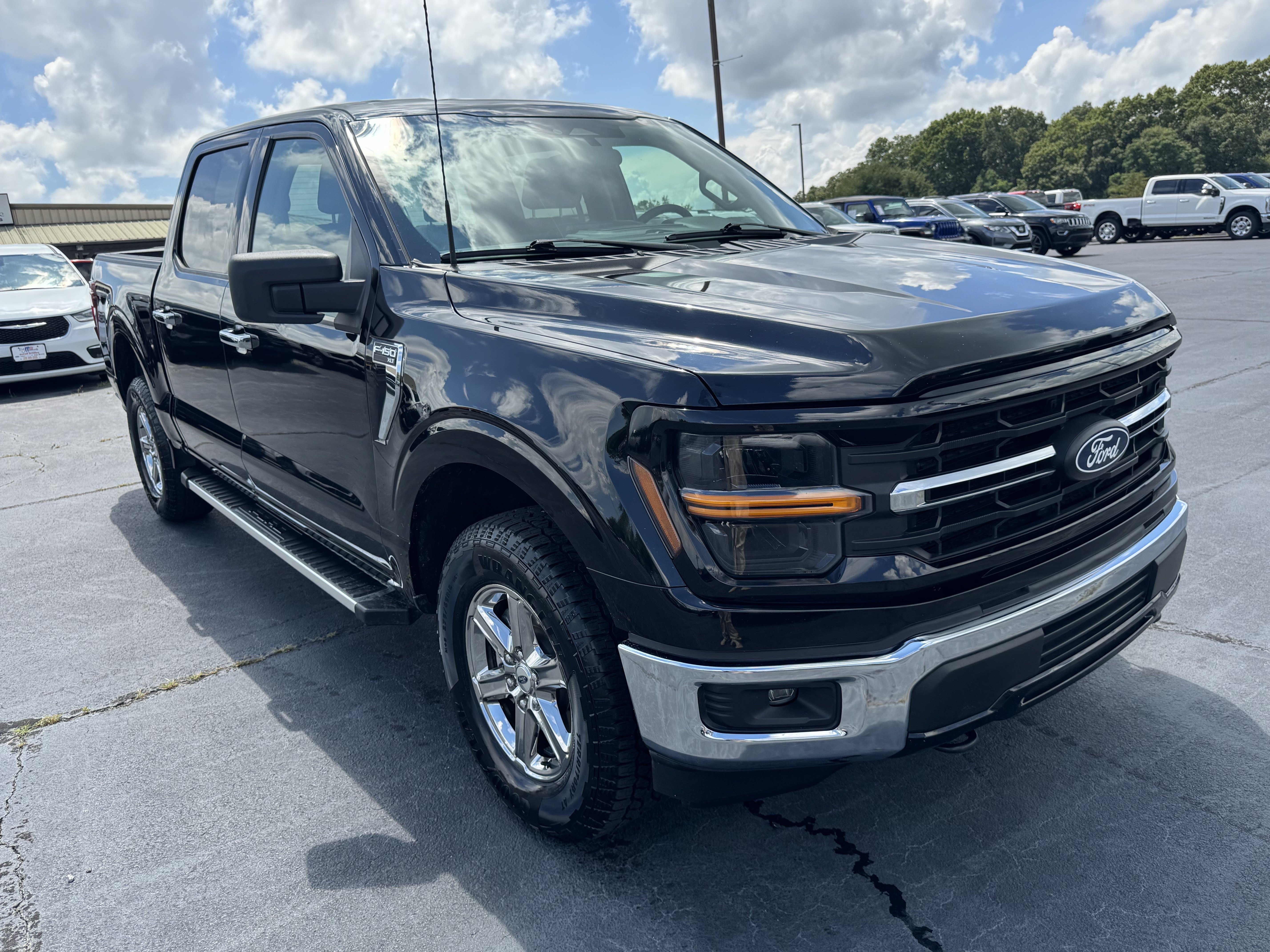 Certified 2025 Ford F150 XLT w/ Equipment Group 301A Standard AWD/4WD image 4