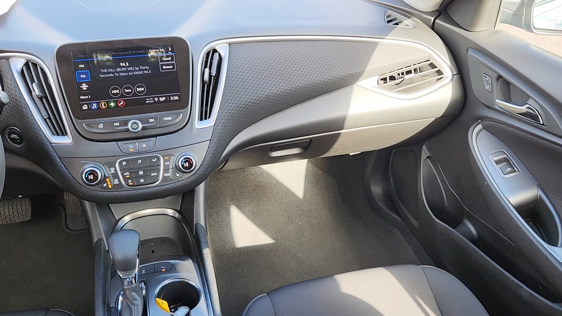 Used 2025 Chevrolet Malibu LT FWD image 7