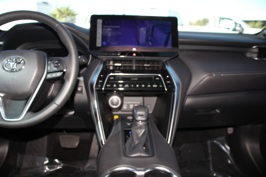Used 2024 Toyota Venza Limited AWD/4WD image 18