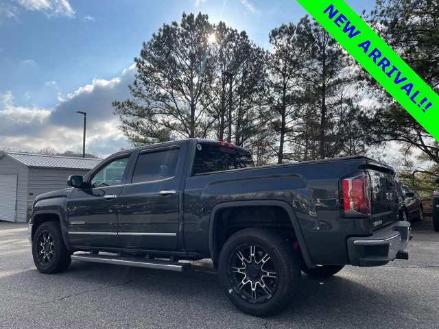 Used 2018 GMC Sierra 1500 SLT image 2