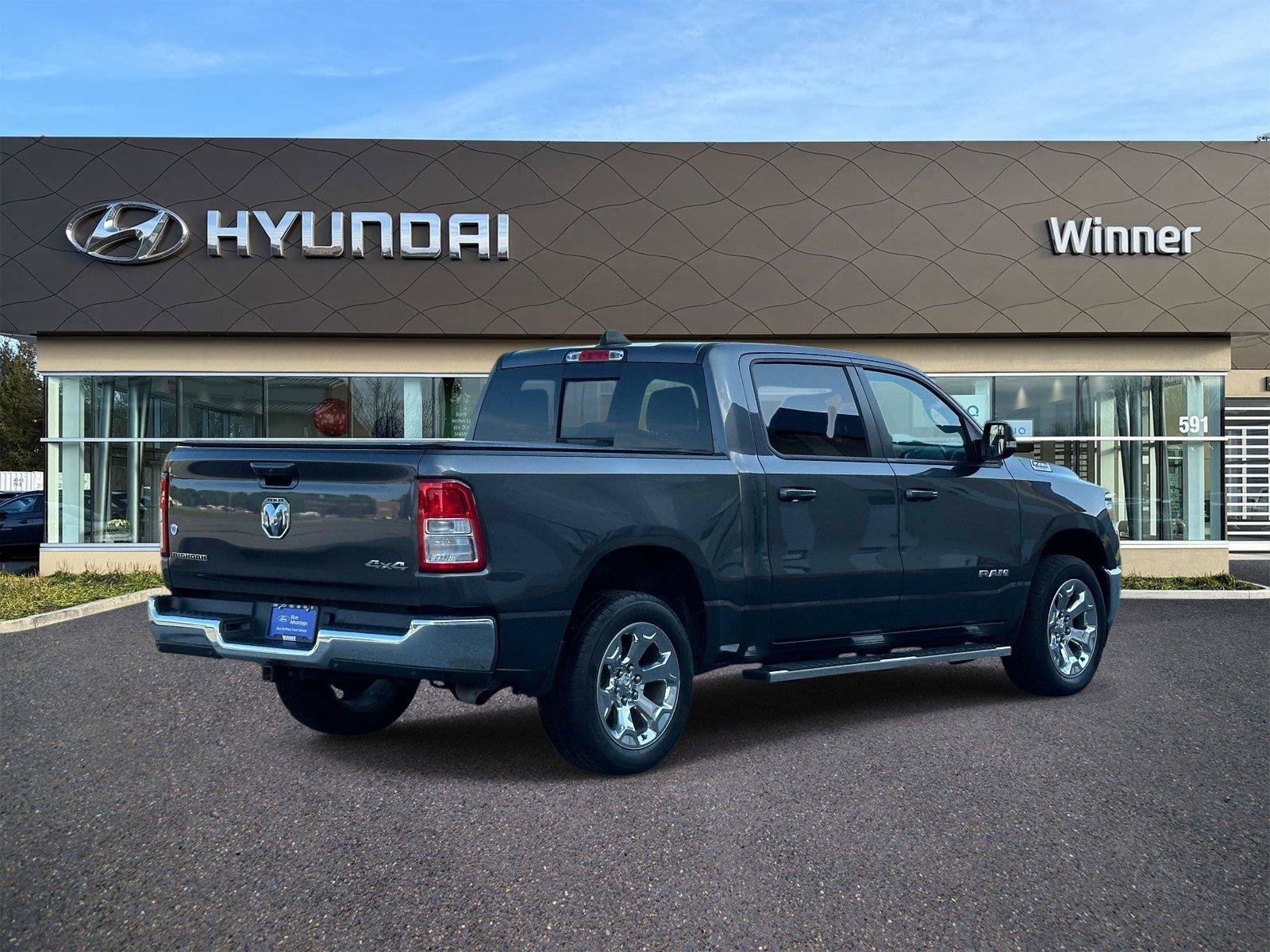 Used 2022 RAM 1500 Big Horn AWD/4WD image 4