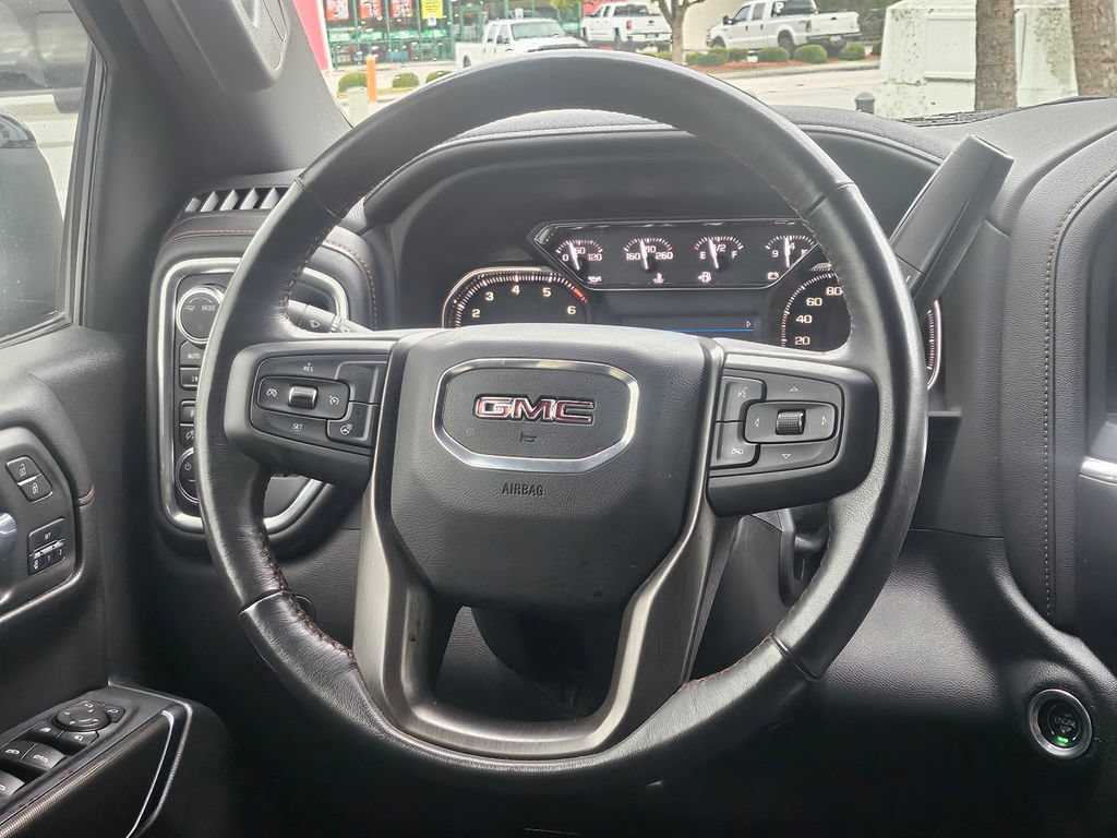 Used 2022 GMC Sierra 1500 AT4 w/ AT4 Preferred Package AWD/4WD image 7