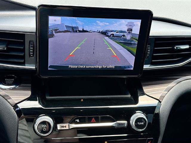 Certified 2024 Ford Explorer Limited AWD/4WD image 12