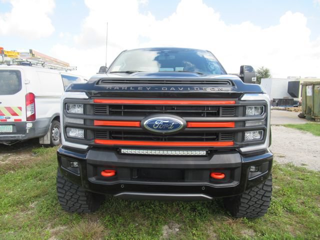 Certified 2024 Ford F250 Lariat w/ Lariat Ultimate Package AWD/4WD image 2