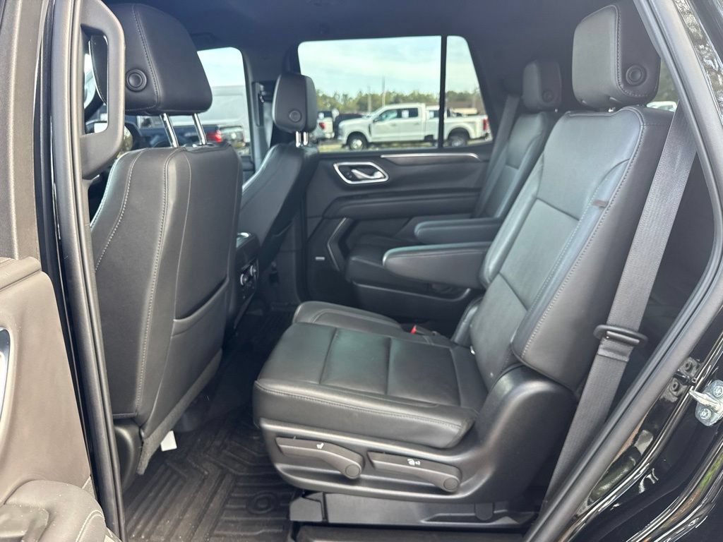 Used 2022 Chevrolet Tahoe Z71 w/ Z71 Off-Road Package AWD/4WD image 15