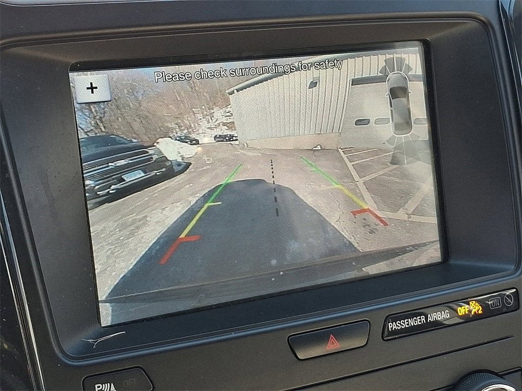 Certified 2019 Ford Explorer XLT w/ Equipment Group 202A image 20