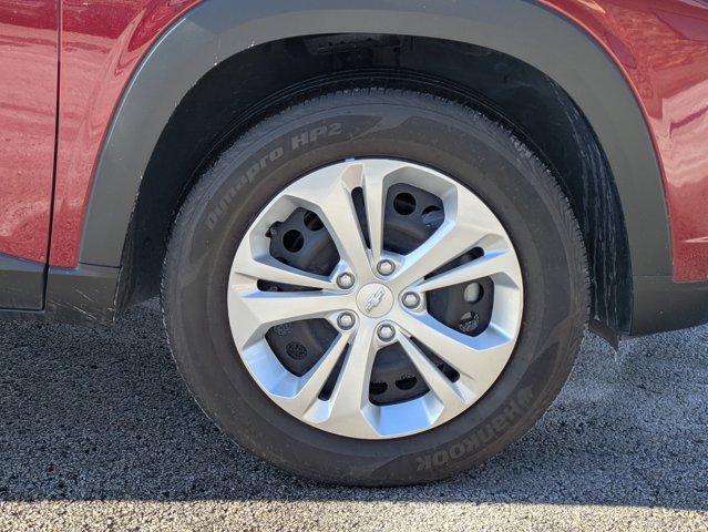 Used 2025 Chevrolet Trax LS FWD image 10