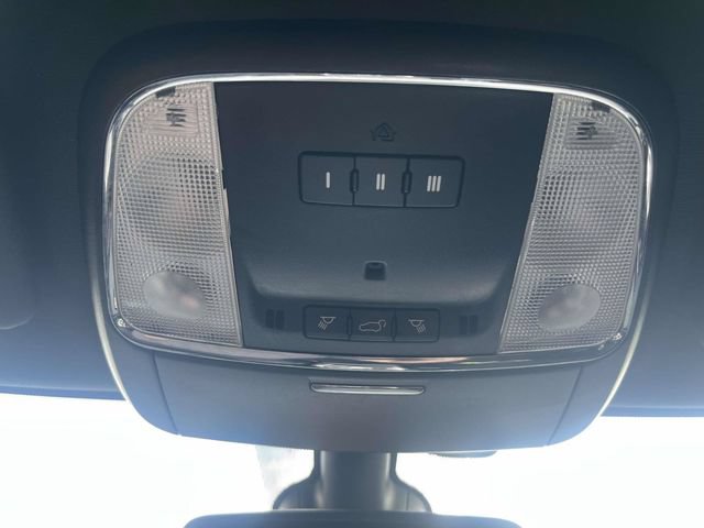 Used 2022 Jeep Grand Cherokee Laredo X RWD image 34