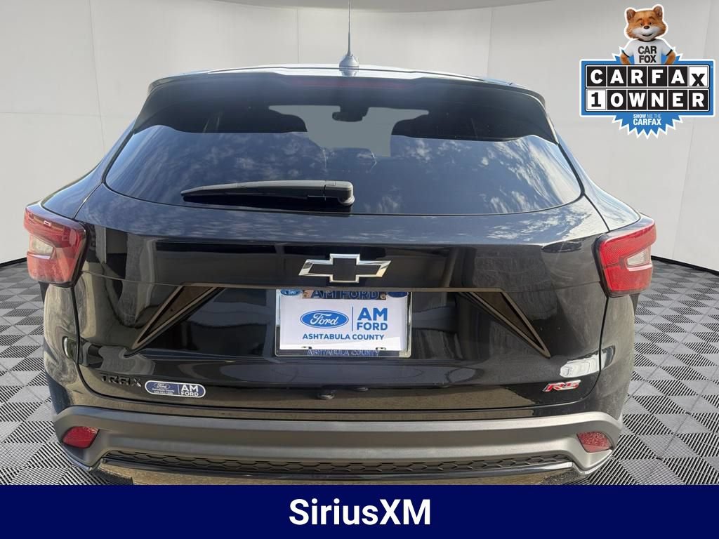 Used 2024 Chevrolet Trax RS FWD image 4