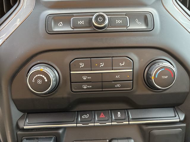 Used 2020 Chevrolet Silverado 1500 Custom w/ Custom Value Package AWD/4WD image 18