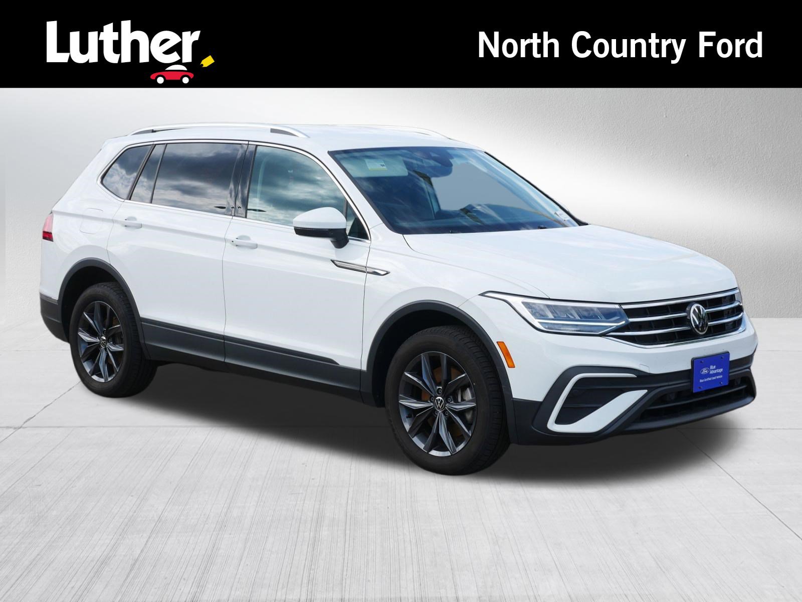 Used 2022 Volkswagen Tiguan SE AWD/4WD image 1