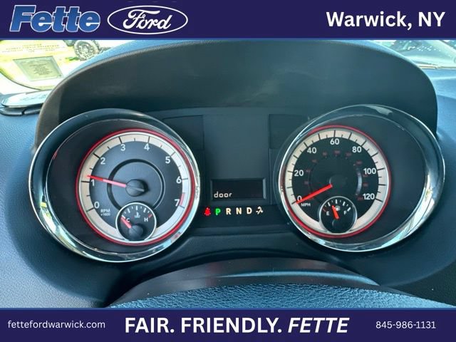 Used 2019 Dodge Grand Caravan SE FWD image 17
