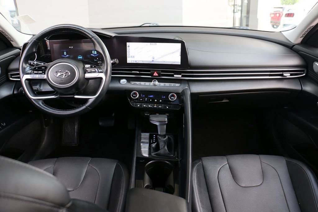 Used 2021 Hyundai Elantra Limited w/ Cargo Package FWD image 26