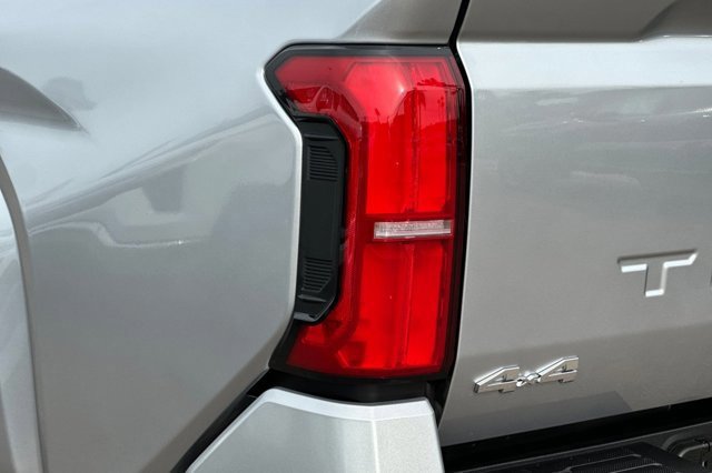 Used 2025 Toyota Tacoma SR5 image 28