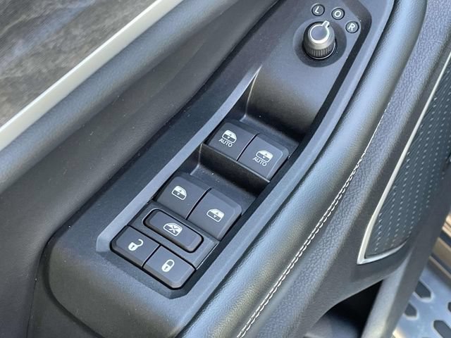 Used 2021 Jeep Grand Cherokee L Limited w/ Trailer Tow Group (B) AWD/4WD image 15