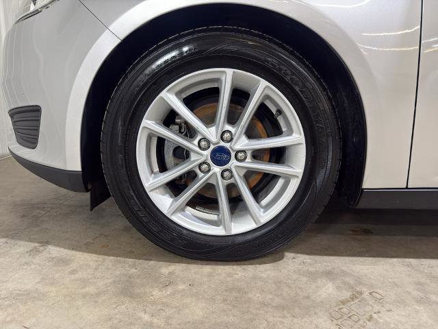 Certified 2017 Ford Focus SE image 17