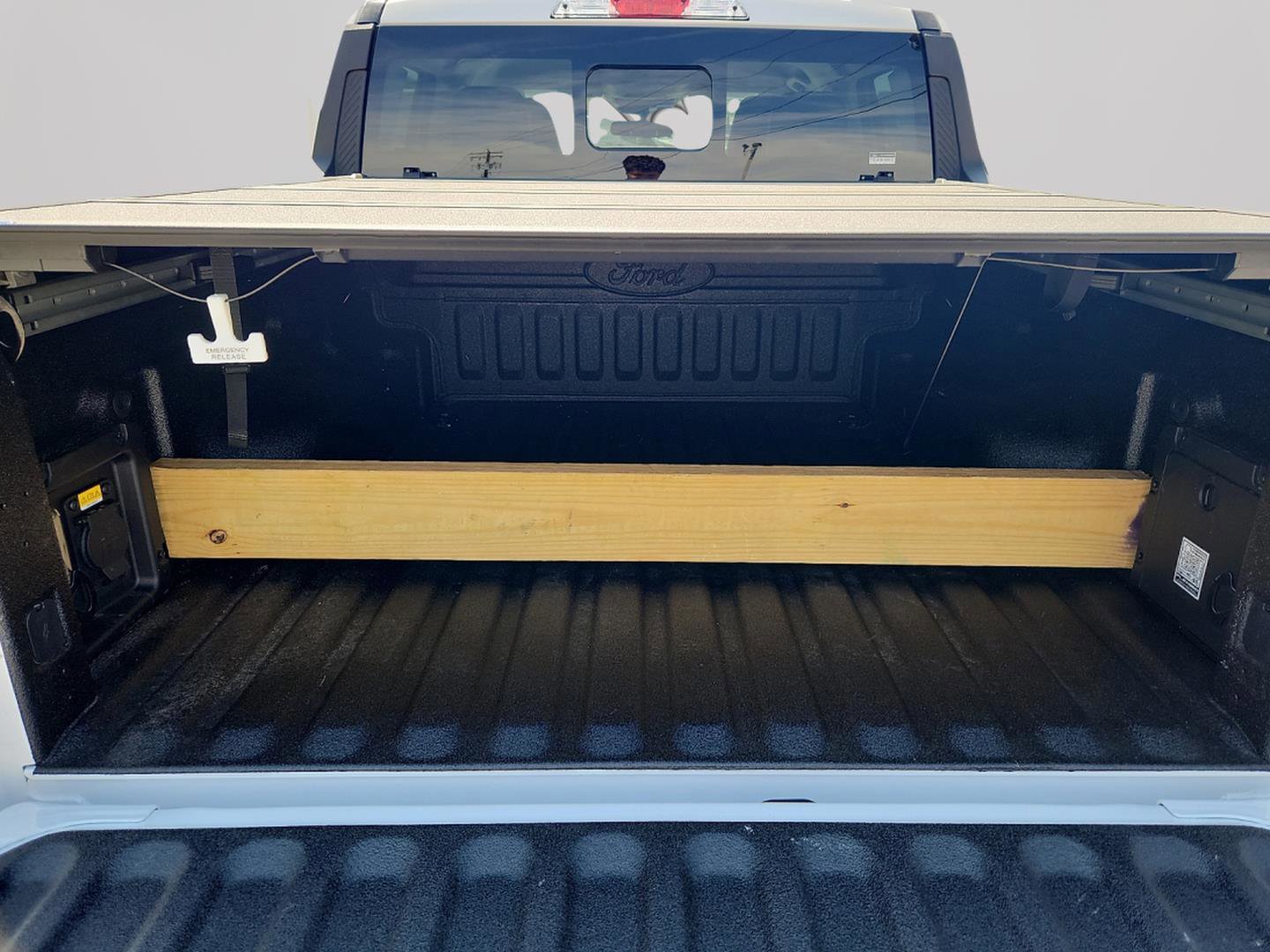 Certified 2024 Ford Maverick Lariat w/ Black Appearance Package image 24