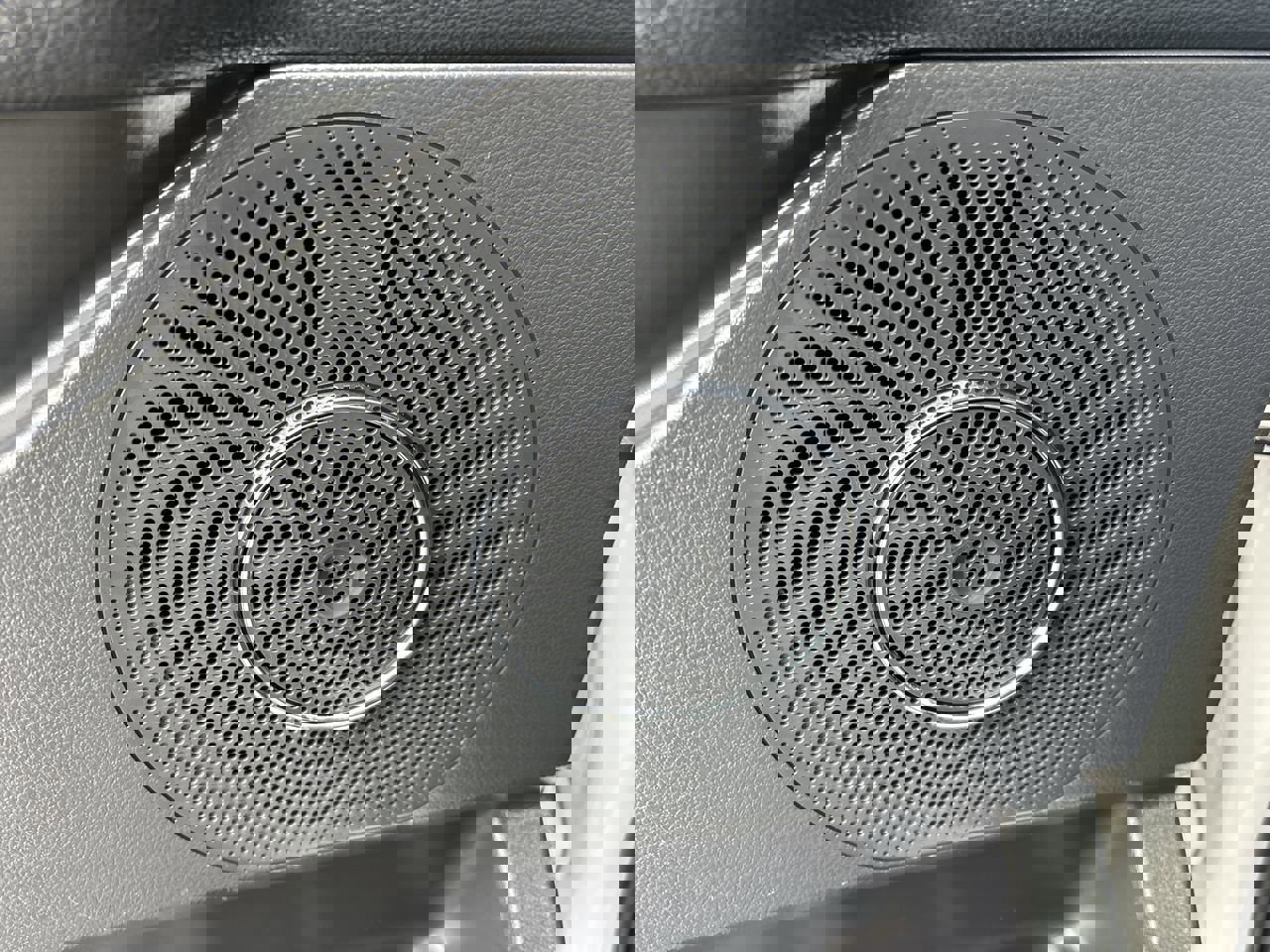 Certified 2024 Ford Expedition XLT image 20