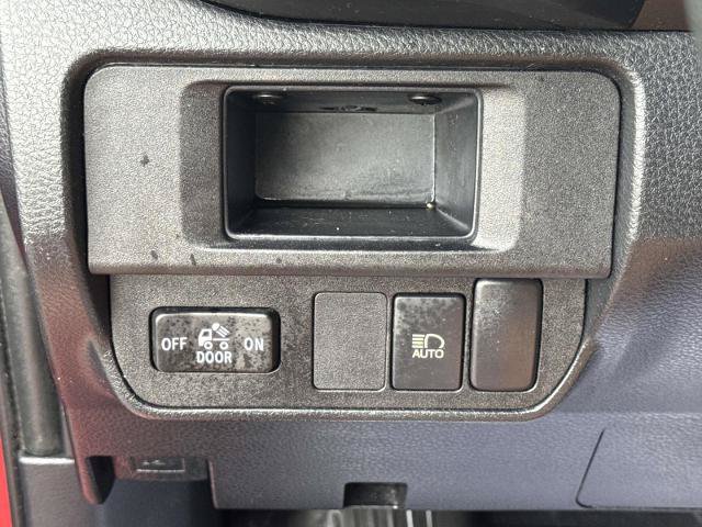 Used 2018 Toyota Tacoma SR w/ SR Convenience Package RWD image 16