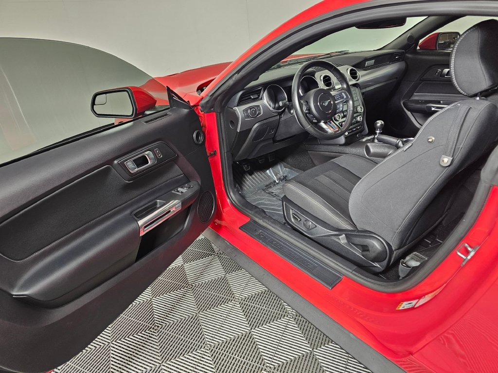 Certified 2019 Ford Mustang GT w/ Black Accent Package RWD image 16