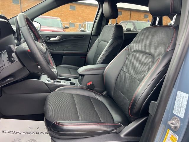 Certified 2024 Ford Escape ST-Line w/ Tech Pack #1 AWD/4WD image 18