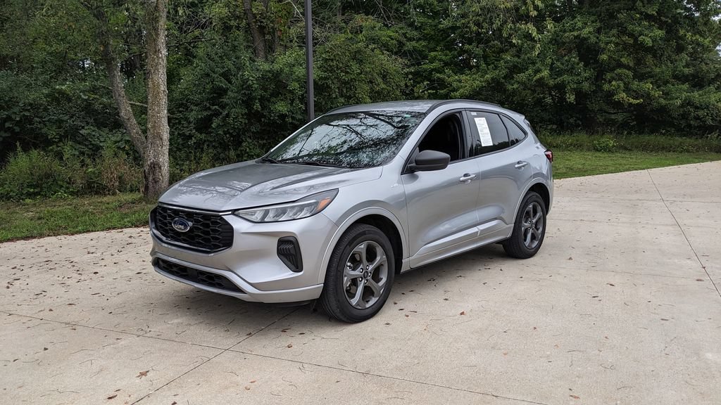 Certified 2024 Ford Escape ST-Line w/ Tech Pack #1 AWD/4WD image 7