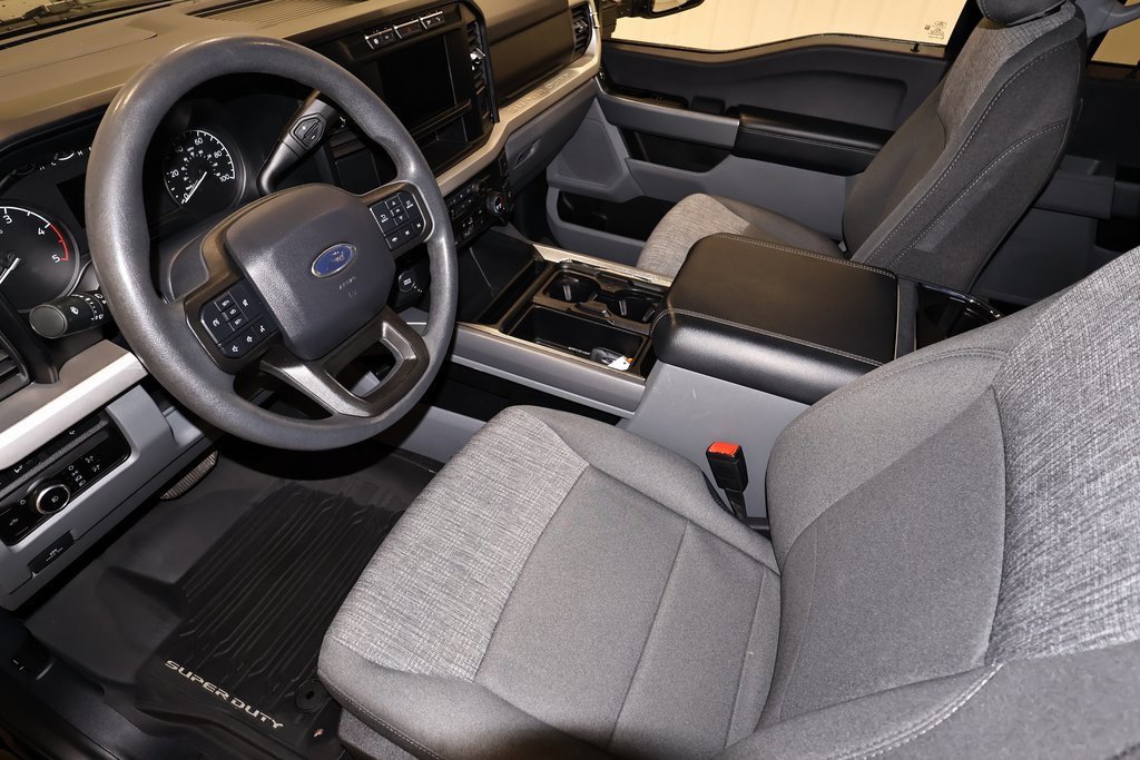 Certified 2024 Ford F450 XLT w/ 360-Degree Camera Package image 36