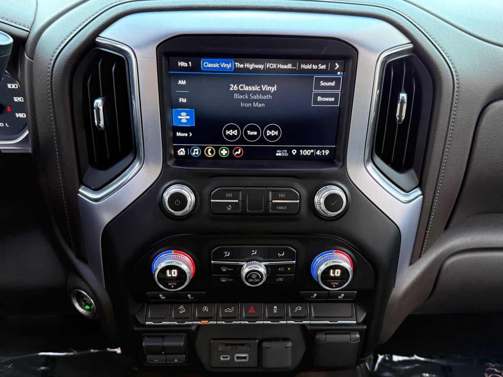 Used 2019 GMC Sierra 1500 SLT w/ X31 Off-Road Package AWD/4WD image 18