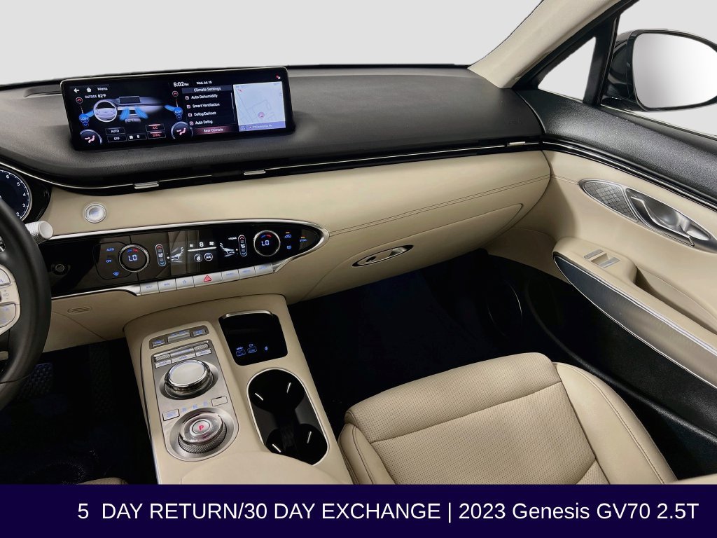 Used 2023 Genesis GV70 2.5T w/ Select Package AWD/4WD image 29