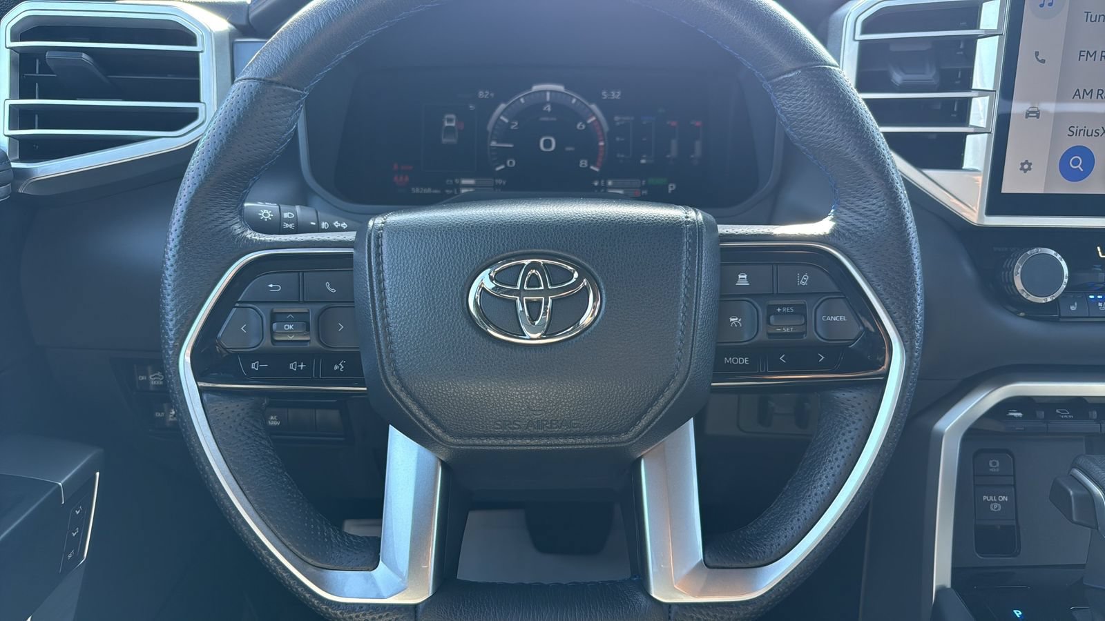Used 2023 Toyota Tundra Platinum AWD/4WD image 14