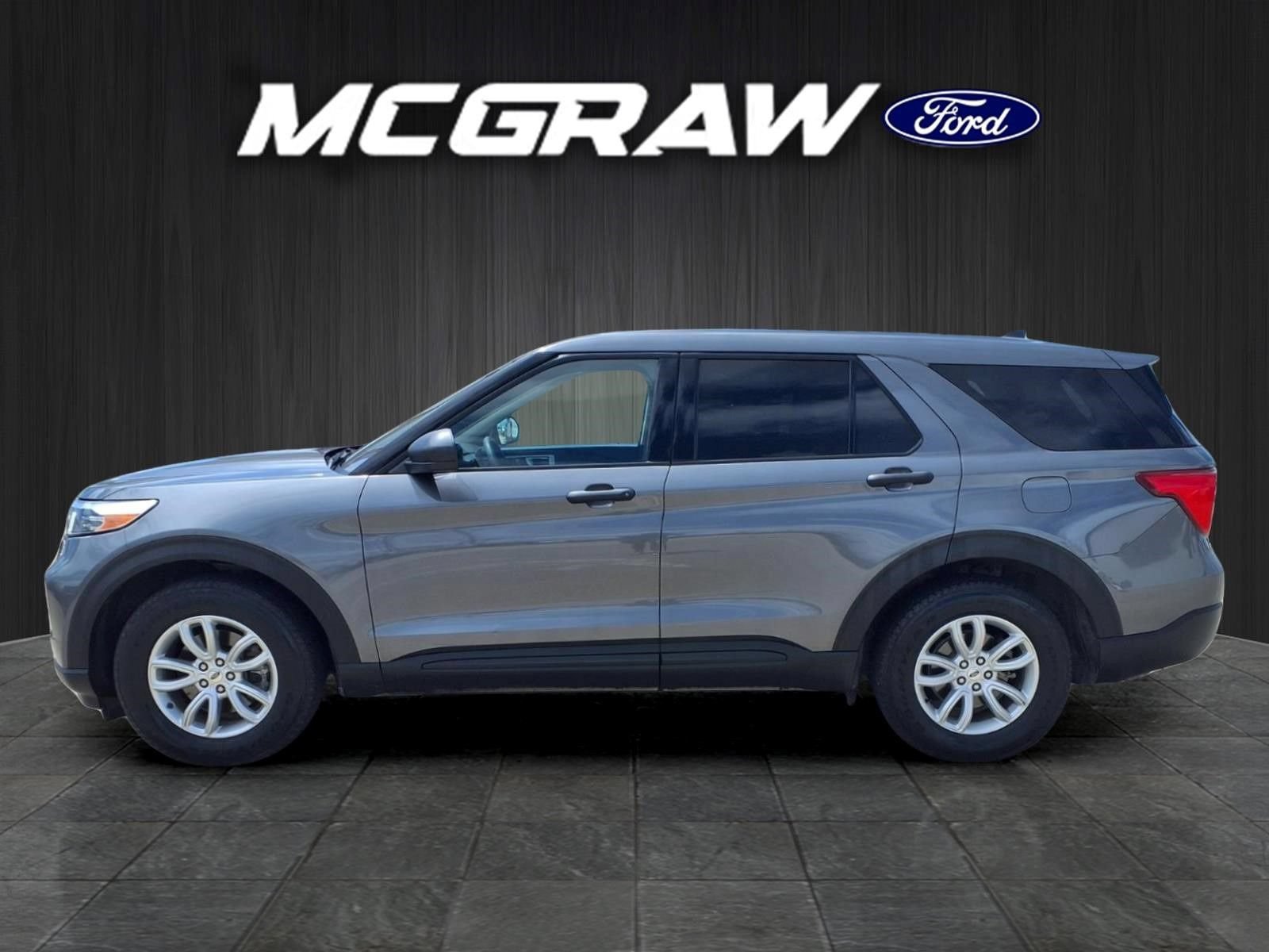 Certified 2021 Ford Explorer 2WD image 10