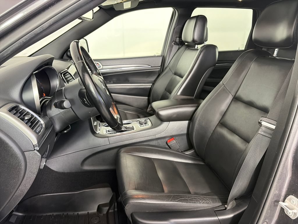Used 2020 Jeep Grand Cherokee Limited w/ Trailer Tow Group IV AWD/4WD image 11