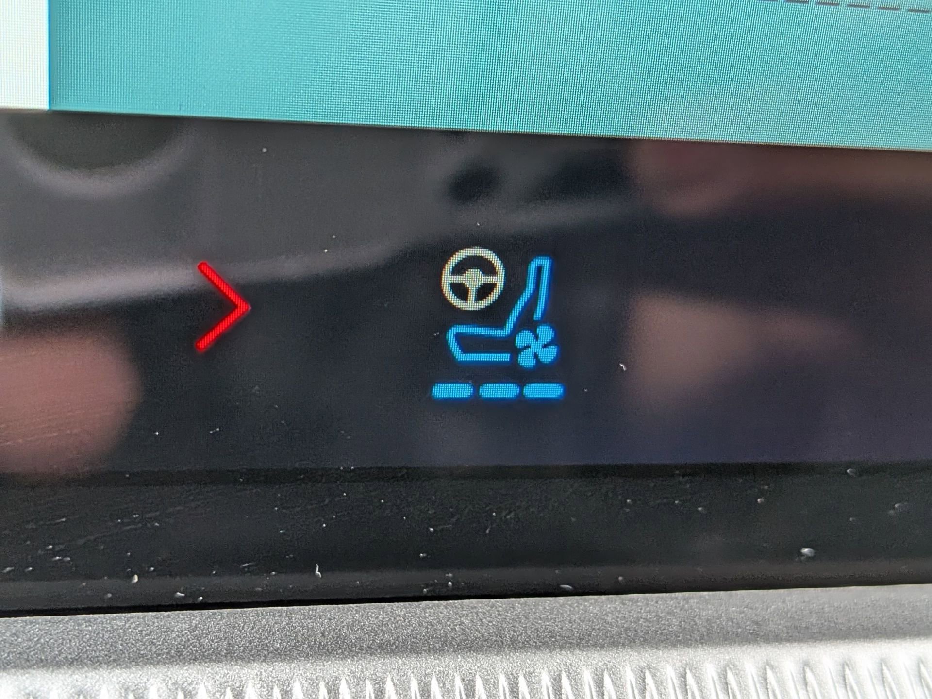 Certified 2025 Ford Explorer ST image 27