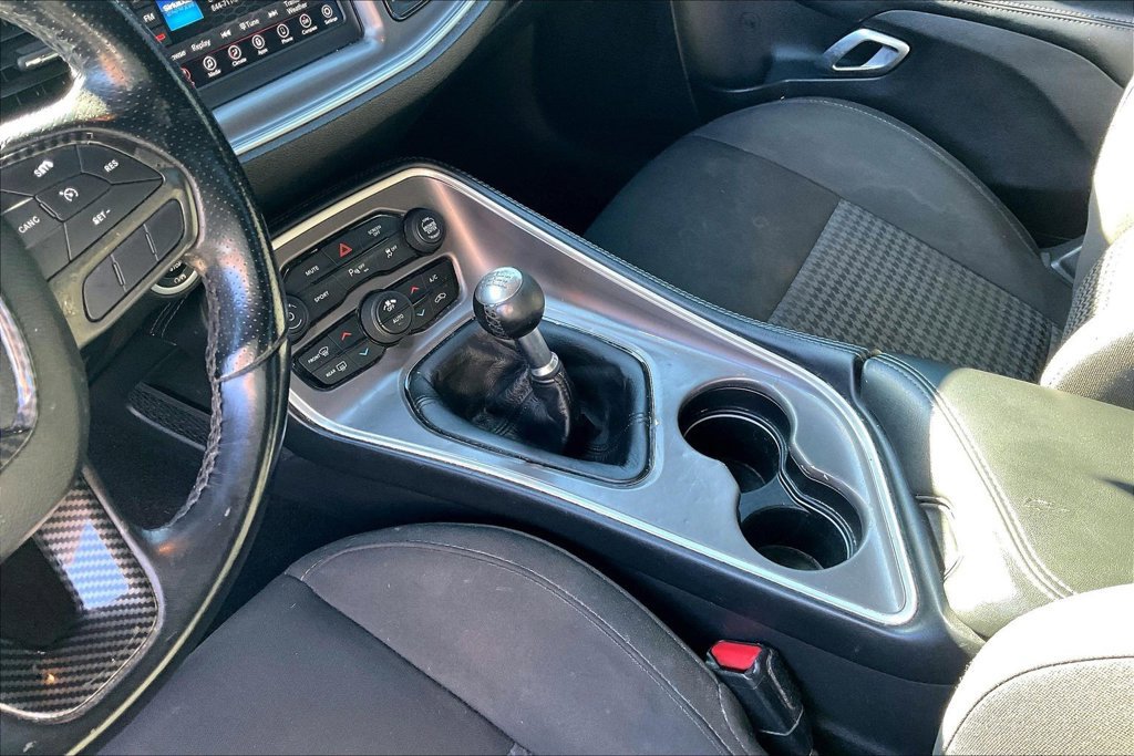 Used 2022 Dodge Challenger R/T RWD image 15