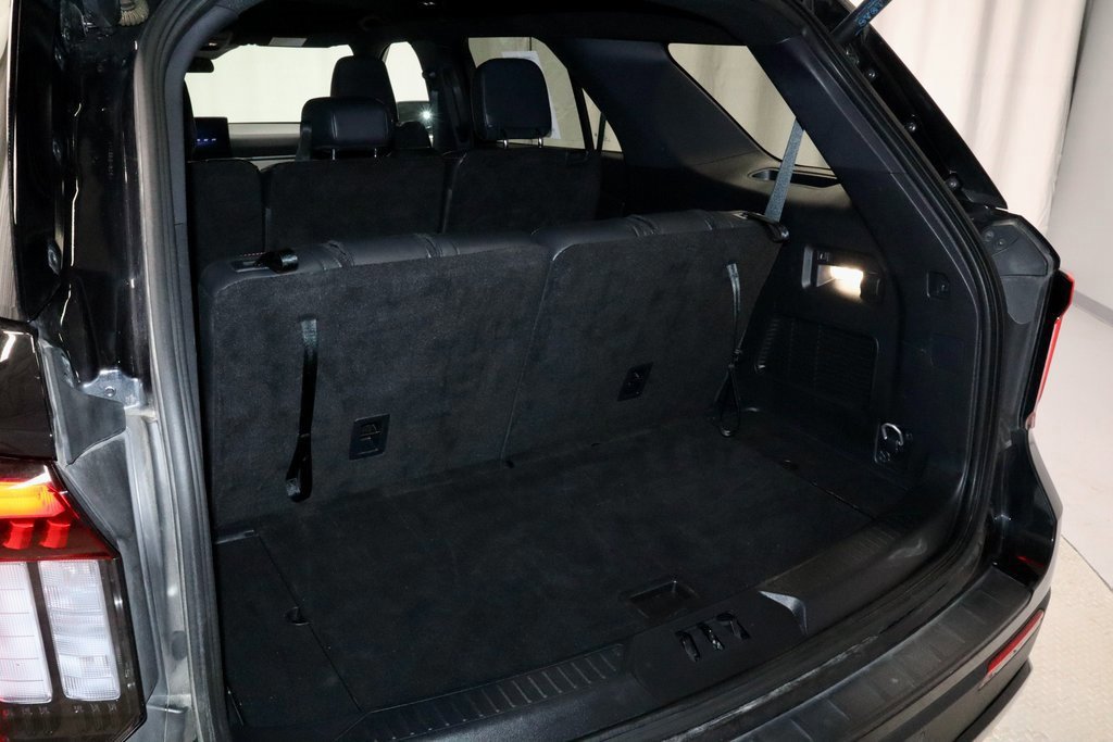 Certified 2025 Ford Explorer ST-Line w/ ST-Line Street Pack image 13