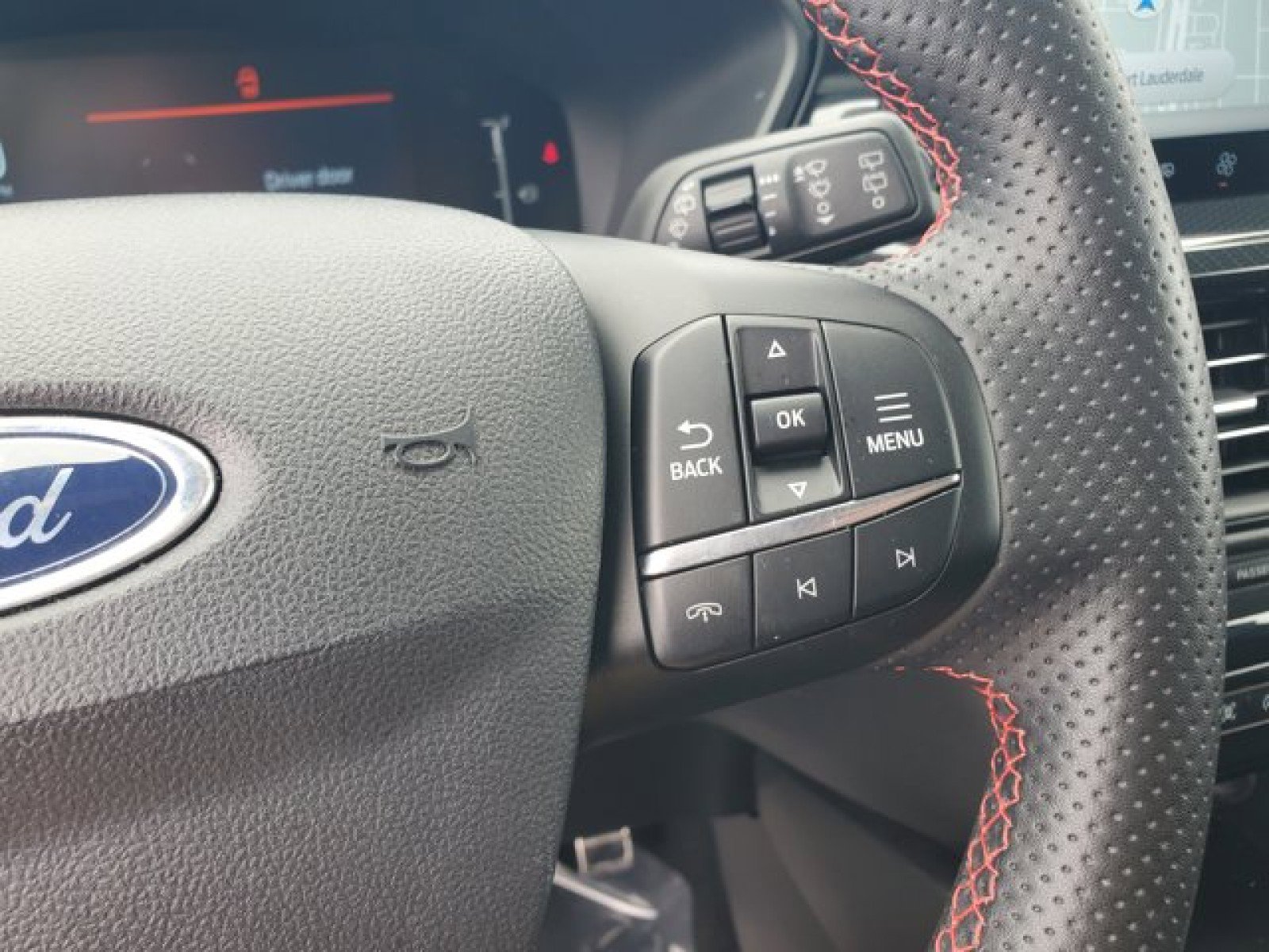 Certified 2023 Ford Escape ST-Line w/ Tech Pack #1 image 19